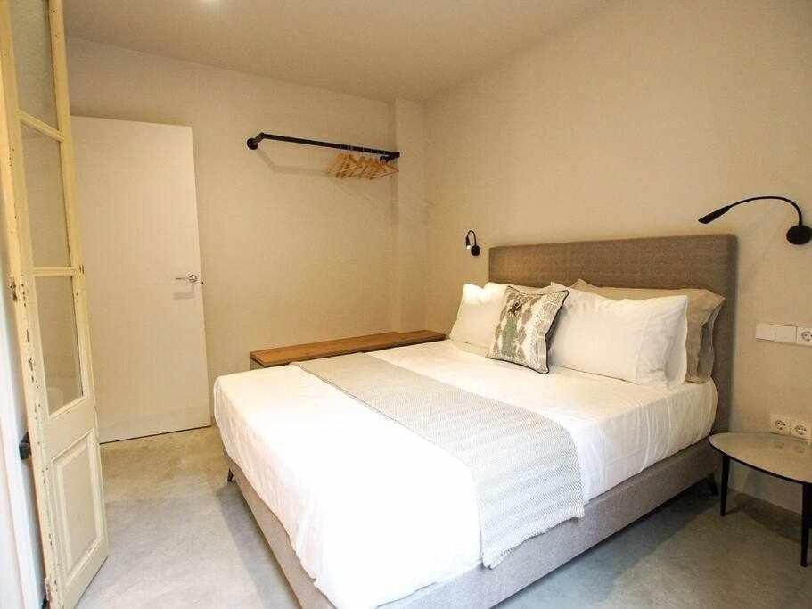 Velo Vern 3 Luxury Penthouse W Views Of City Wall Girona Luaran gambar
